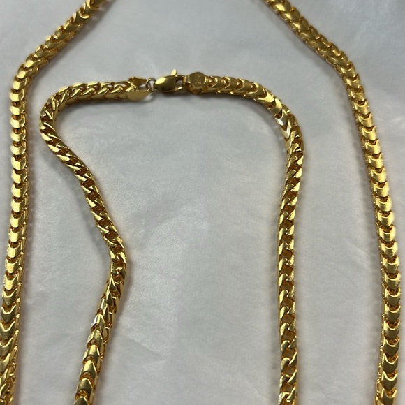 NEW Franco Solid 21K Gold Necklace 24” - Picture 2 of 3
